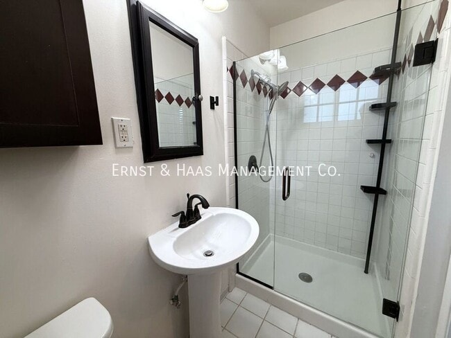 Building Photo - 6926 E Rendina St