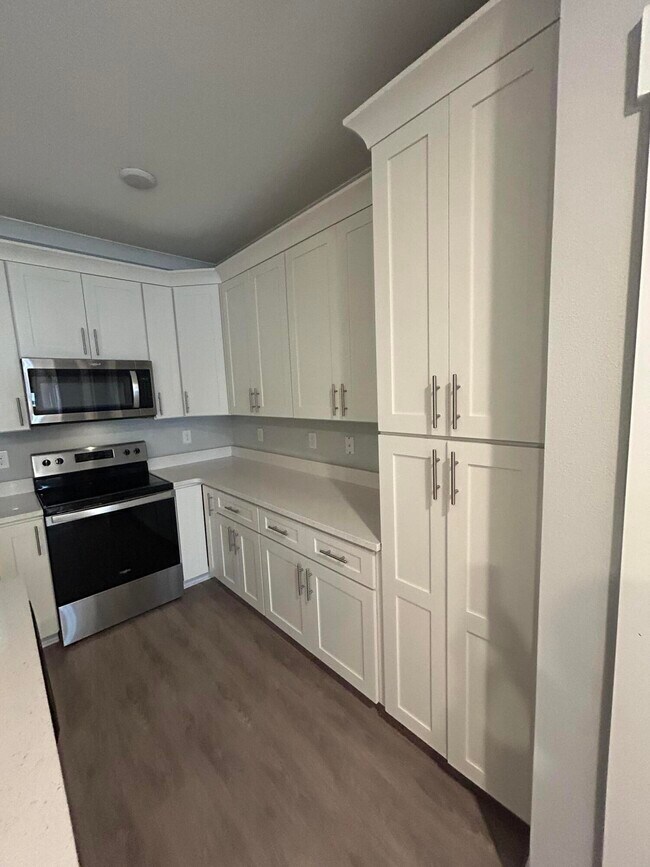 Building Photo - 147 N Sand Palm Rd