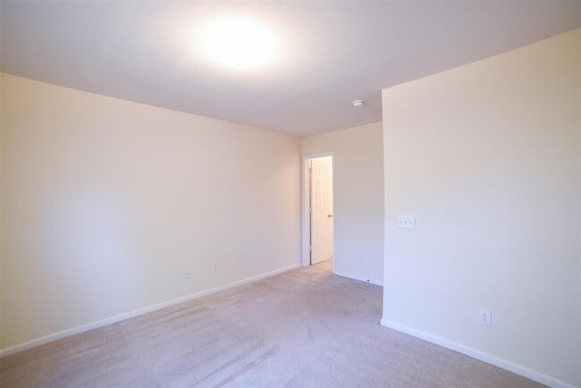 Building Photo - 313 Breckingridge Dr