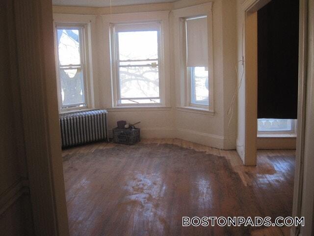Building Photo - 1334 Commonwealth Ave