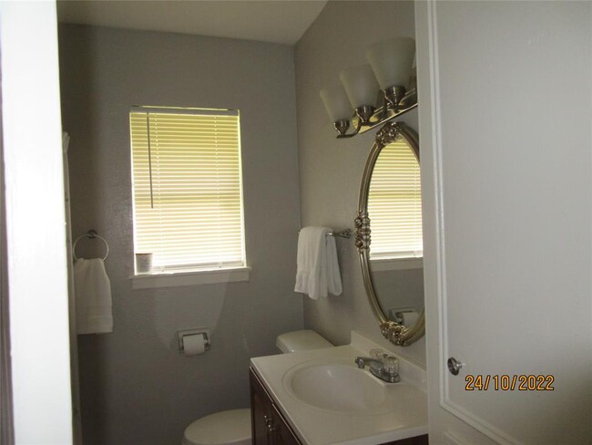 Building Photo - 7516 Lockwood Dr