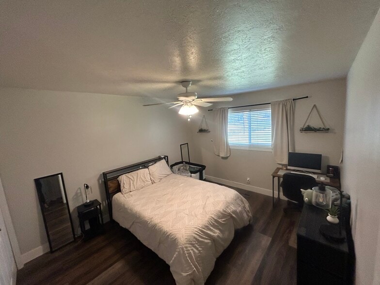 Building Photo - 4082 Liberty Ave