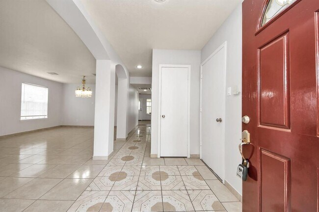 Building Photo - 4310 Lucas Trace Ct