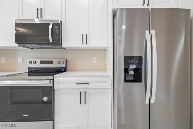 Building Photo - 2606 25th St SW