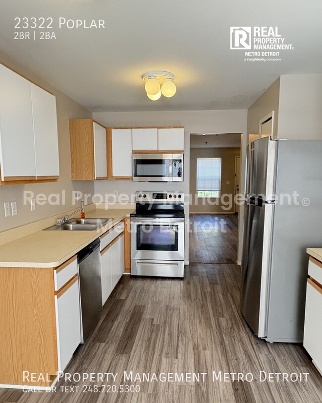 Building Photo - 23322 Poplar-