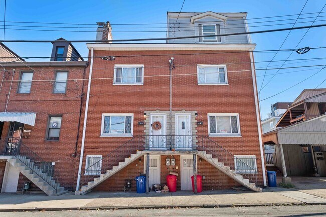 Building Photo - 43-45-45 S 13th St