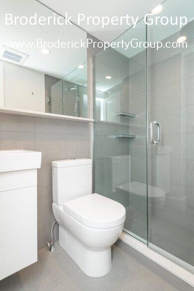 Building Photo - 457 Massachusetts Ave