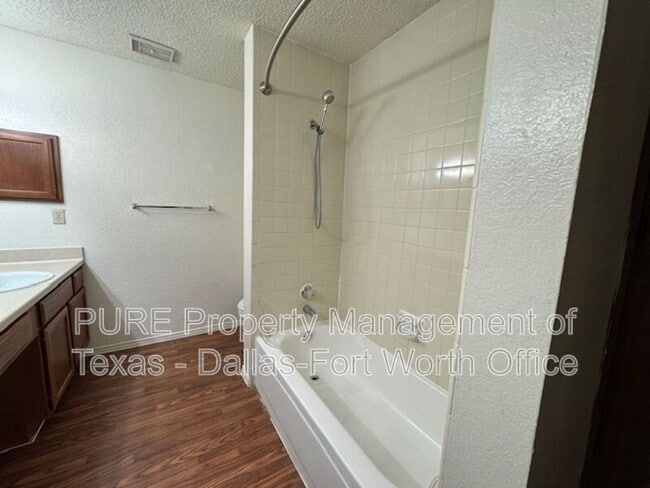 Building Photo - 741 Berkley Plaza