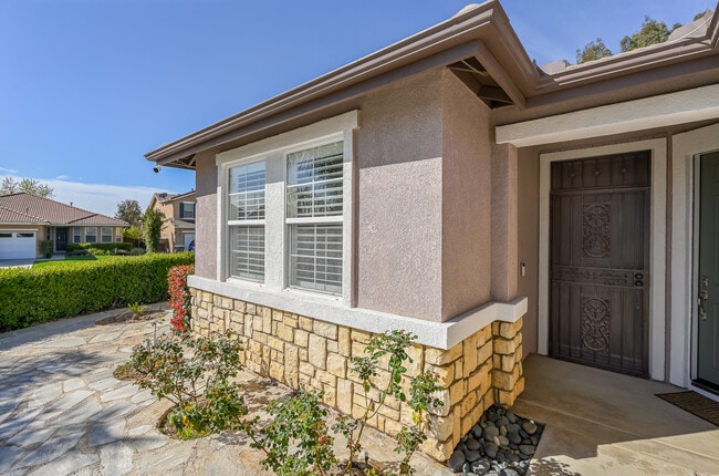 Building Photo - 35797 Rosedown Ln