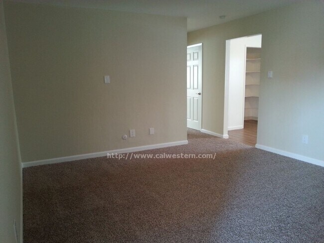 Living Room - 750 Brahms Way