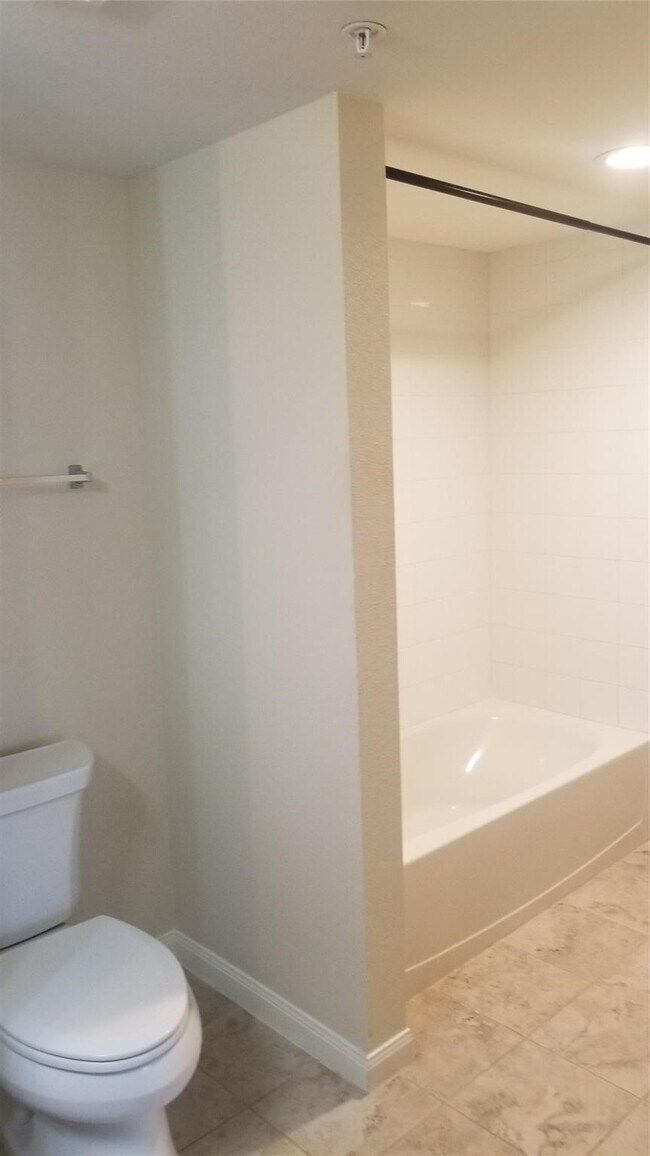 Building Photo - 8415 Hearth Dr