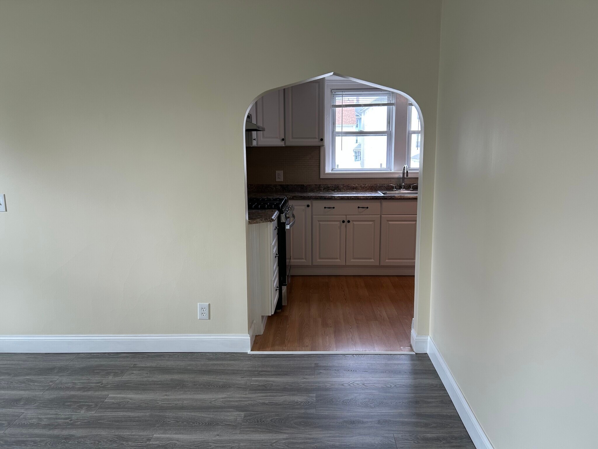 Building Photo - 133 Fenner St