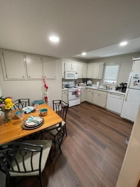 Building Photo - 607 W Island Square Dr