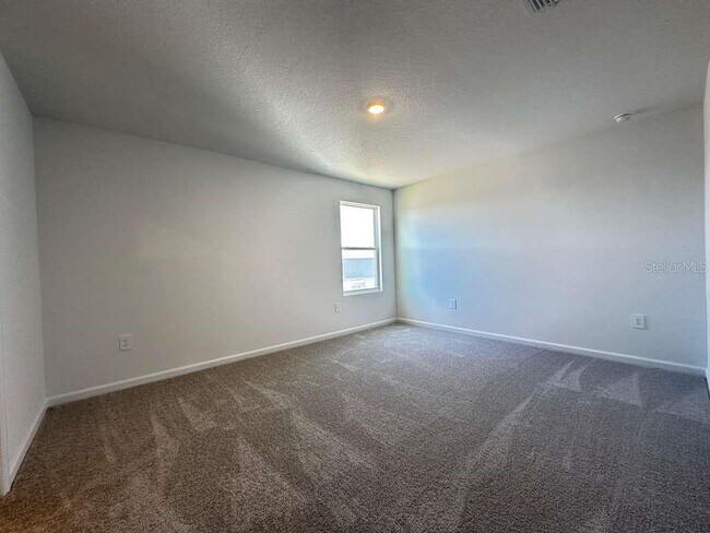 Building Photo - 5431 Meadow Walk Dr