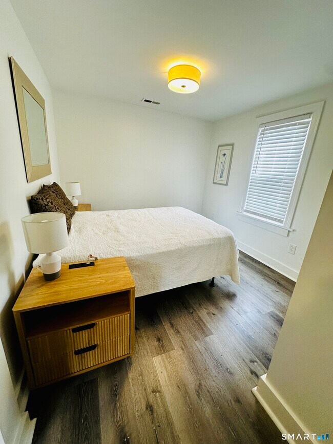 Building Photo - 59 Hanford Ave