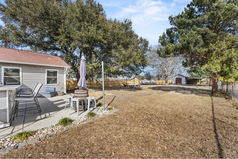 Building Photo - 206 Cinnamon Dr