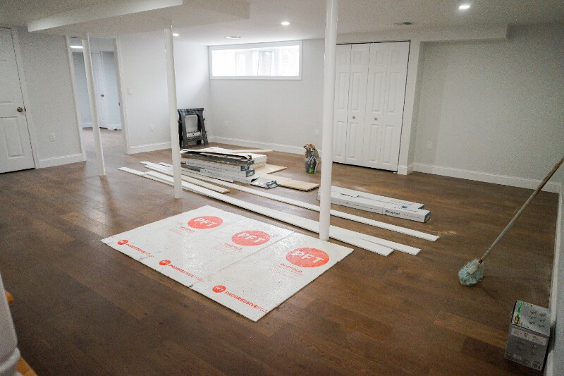 Building Photo - 8 Sussex Ln