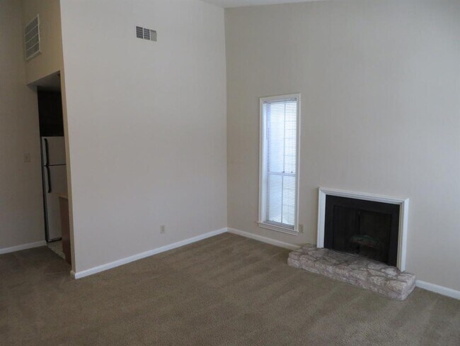 Building Photo - 2529 Rio Grande St