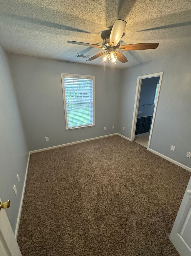 Building Photo - 111 Weatherstone Pl