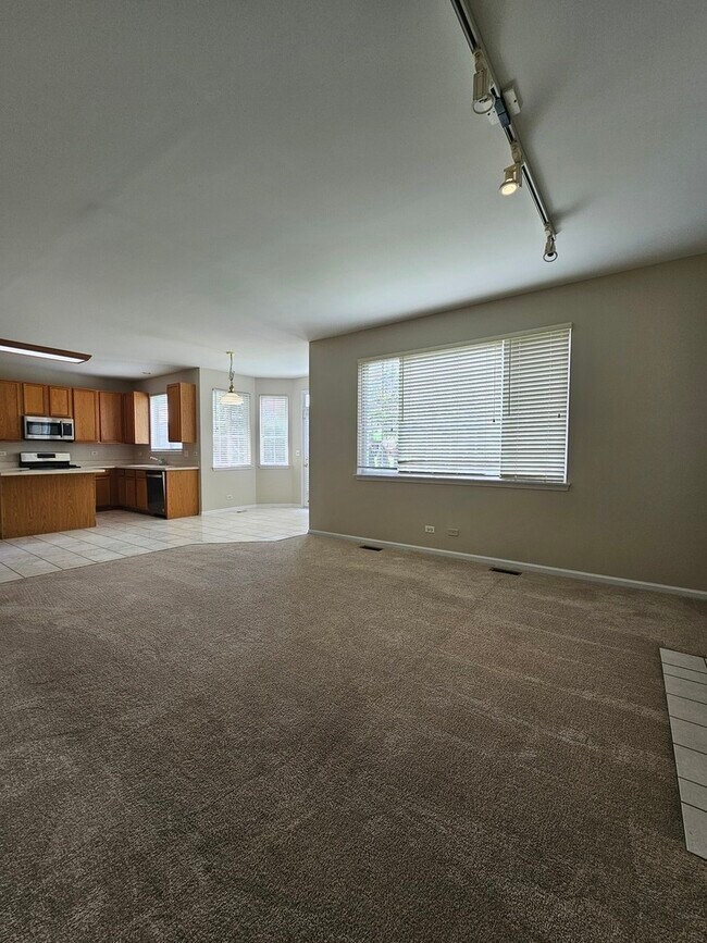 Building Photo - 420 Merry Oaks Rd