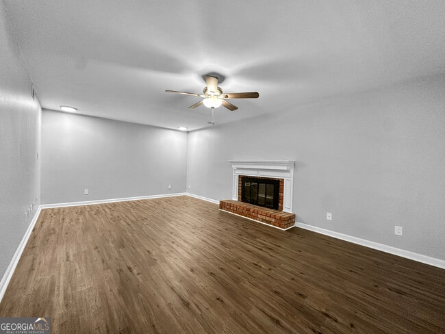 Building Photo - 608 Silver Trace Ct