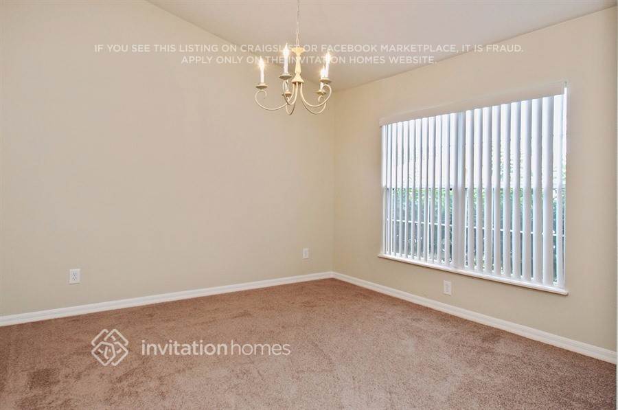 Building Photo - 656 Hatchwood Dr