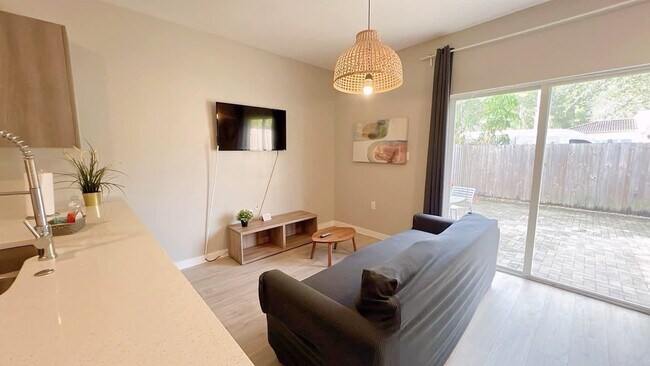 Building Photo - 171 NW 158th St