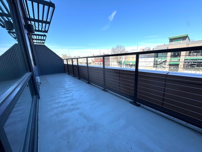 Building Photo - Liberty Beall