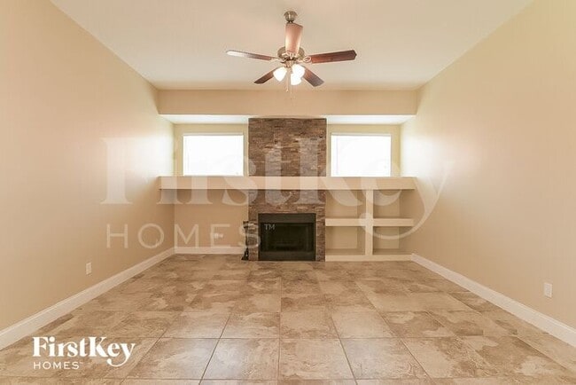 Building Photo - 8500 Sugar Palm Ct