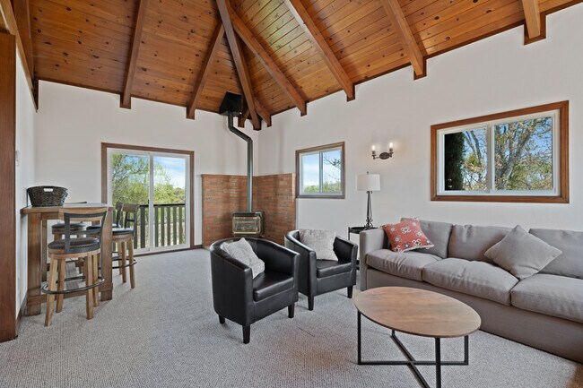 Building Photo - 3434 Woolsey Rd