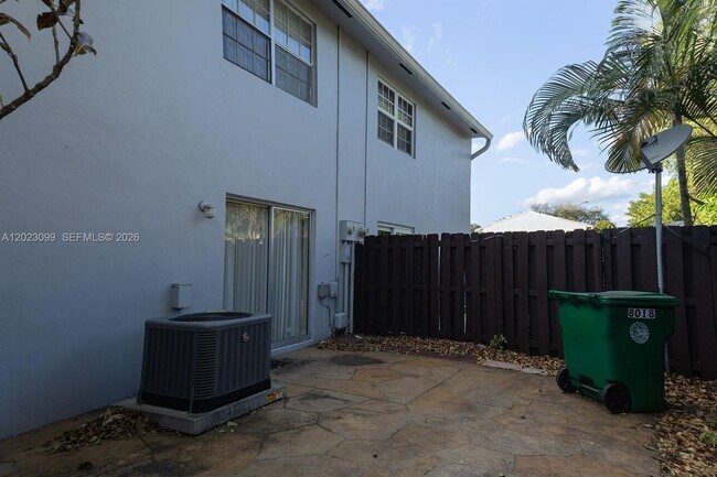 Building Photo - 8018 SW 18th Ct