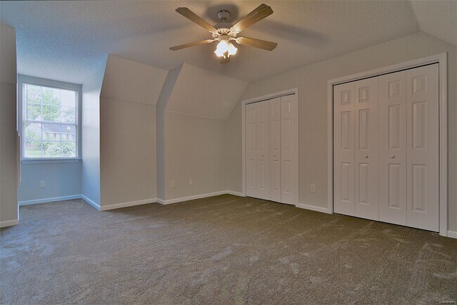 Building Photo - 5 Providence Plantation Ct