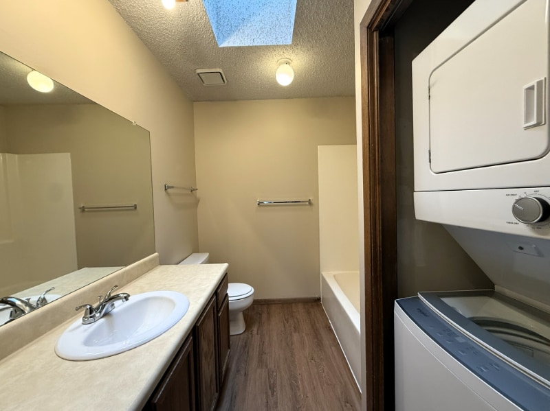 Building Photo - 6725 W Shade Ln