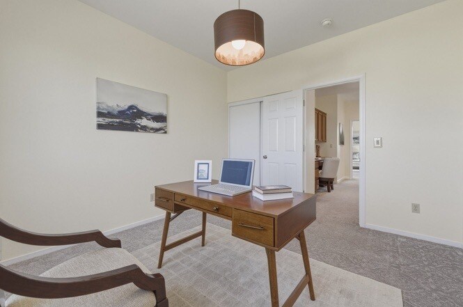 Building Photo - 1433 Jayhawk Ln