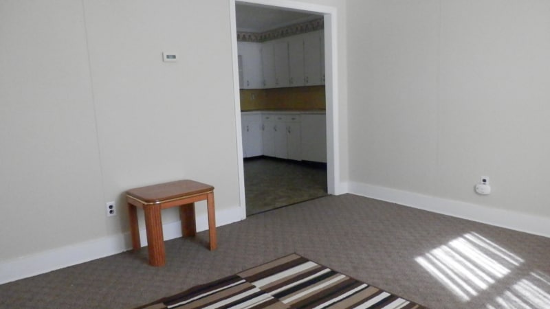 Building Photo - 403 W Market St