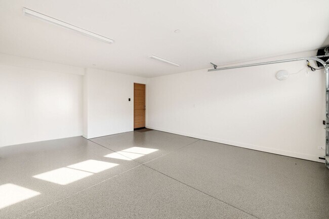 Building Photo - **FULLY FURNISHED** BRAND NEW CONSTRUCTION, MODERN SAND SECTION HOME W/ AMAZING OCEAN VIEWS, 2 LA...