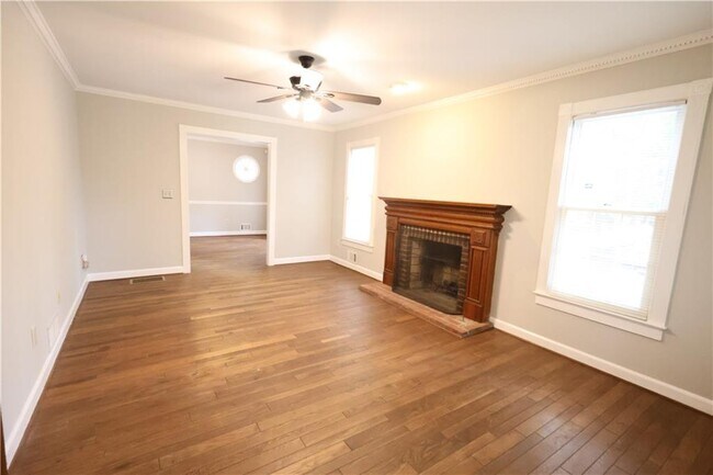 Building Photo - 1359 Oakengate Dr