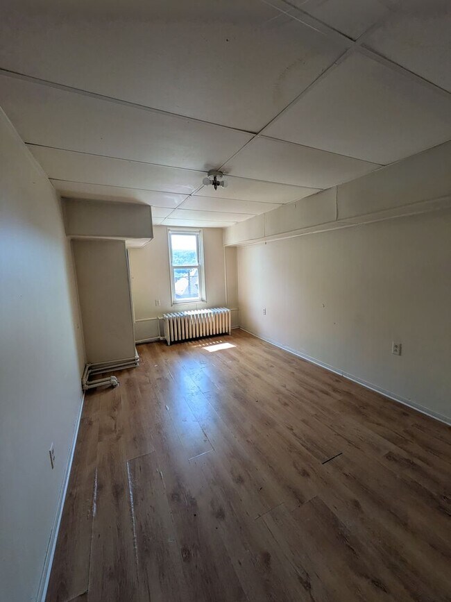 Building Photo - 5229 Gertrude St
