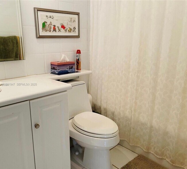 Building Photo - 3180 S Ocean Dr