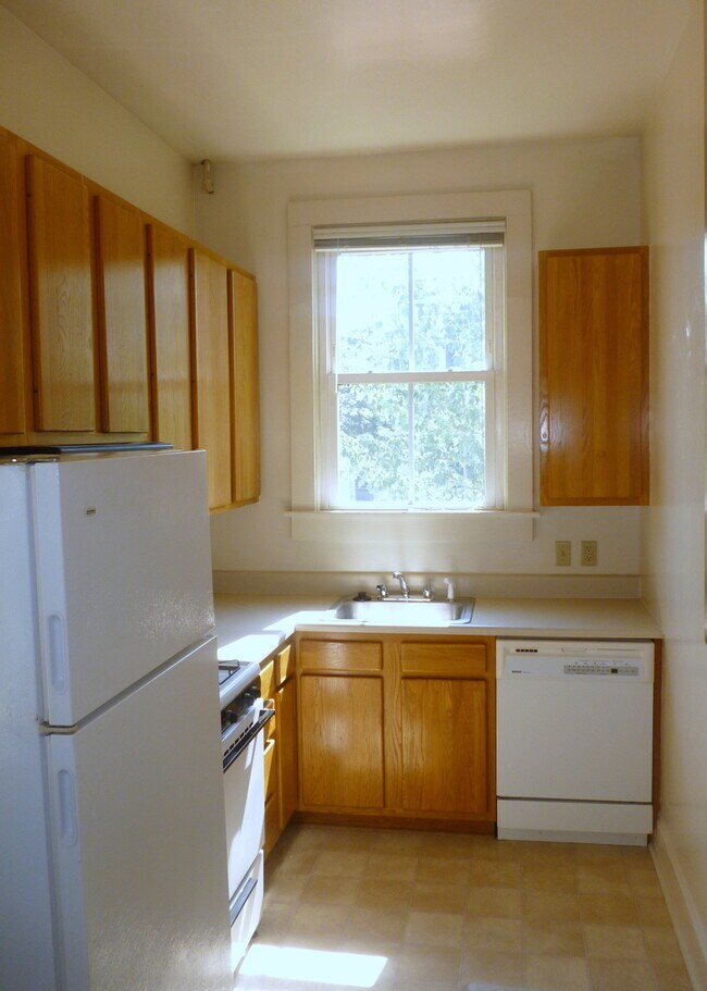Building Photo - 1107 Wertland St