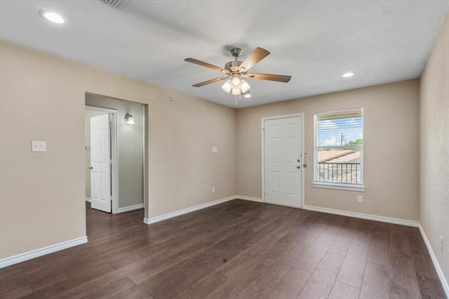 Building Photo - 1406 Courtney Pl