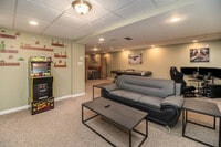 Building Photo - 2364 Shiloh Dr