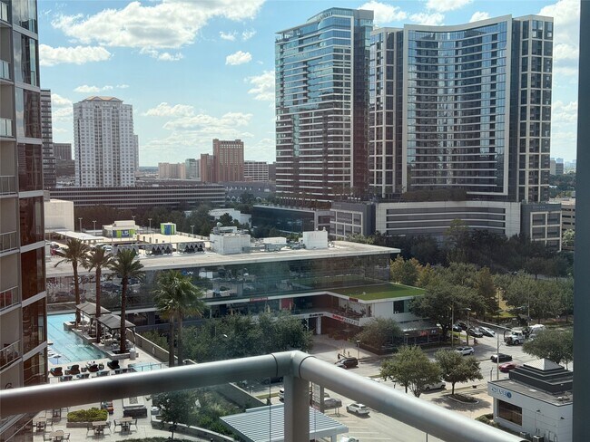 Building Photo - 1600 Post Oak Blvd