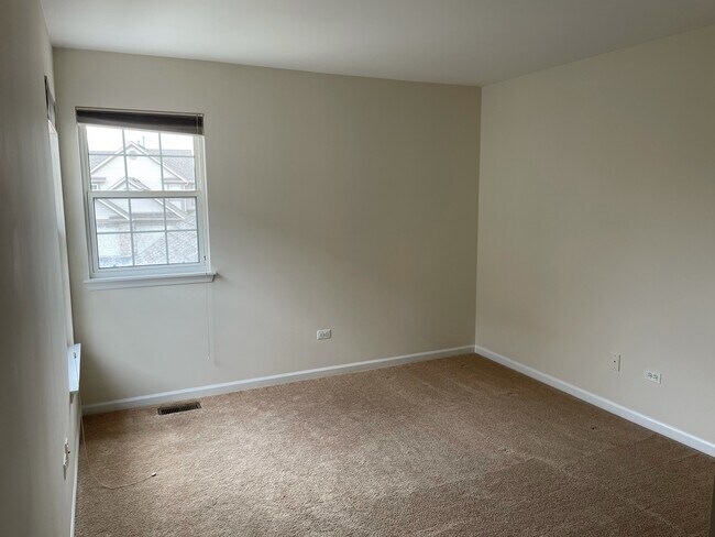 Building Photo - 1788 Grove Ave