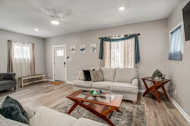 Building Photo - 2734 Brooklyn Ave