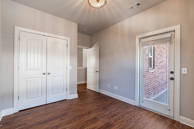 Building Photo - Charming 3-Bedroom Home with 2 Full Baths & 1,750 Sq. Ft. of Comfort in Fayetteville!