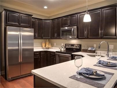 Building Photo - 92 N Main St