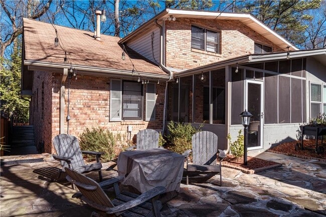 Building Photo - 153 Lindbergh Drive NE