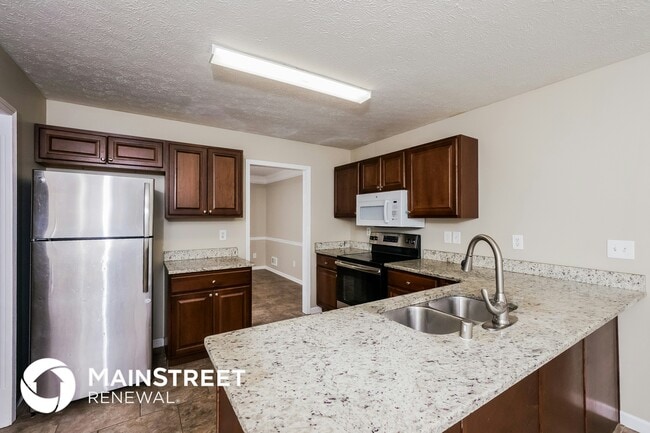 Building Photo - 8410 Hurstbourne Woods Pl