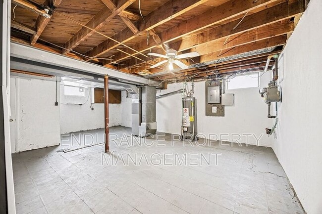 Building Photo - 4765 Hardwick Dr